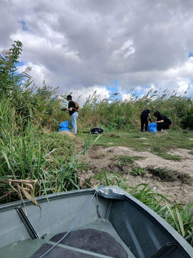 Тонну сміття зібрали волонтери в Нацпарку на Одещині