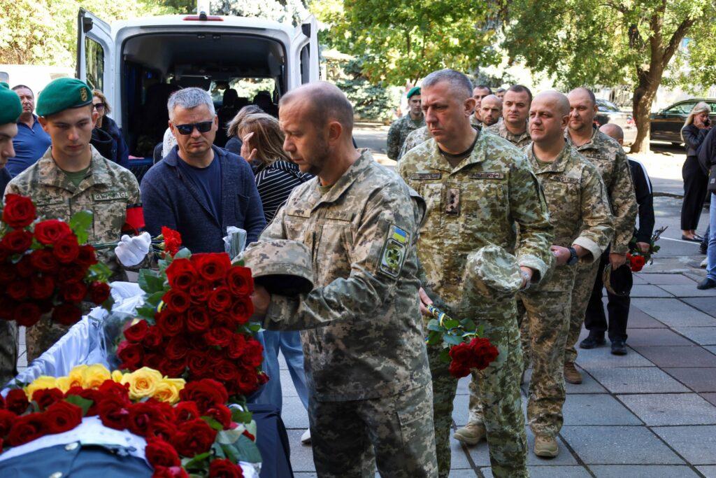 В Одесі попрощалися з героєм-прикордонником