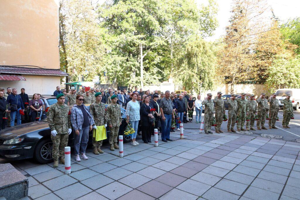 В Одесі попрощалися з героєм-прикордонником