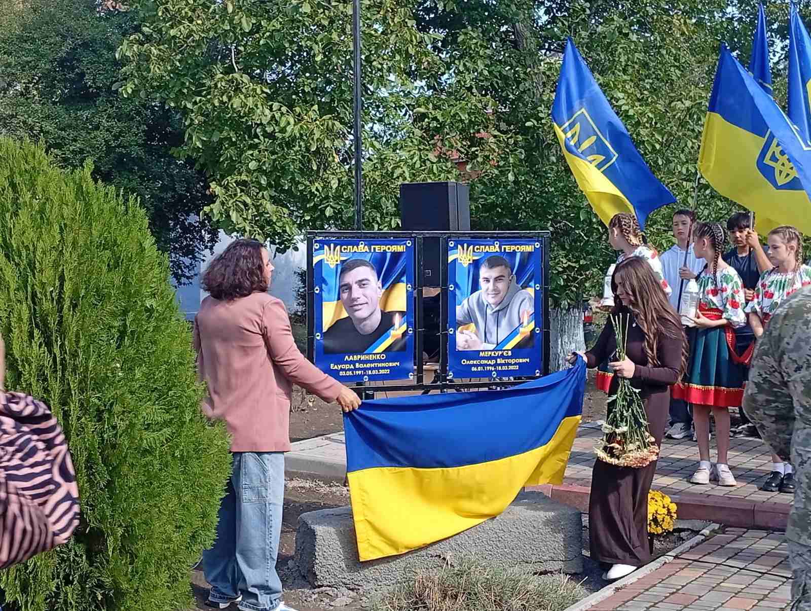 Одещина: в одному з сел Тарутинскої громади відкрили Алею Слави на честь загиблих захисників