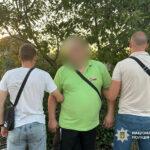 Наркоторговца задержали «на горячем» в Одесском районе