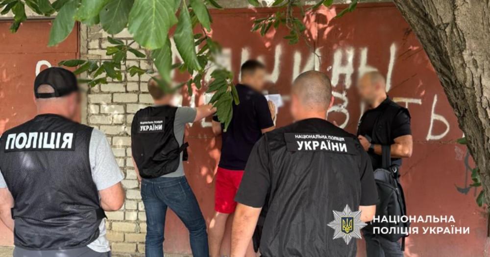 2000 доларів за іспити з водіння: затримали одесита, який запевняв «клієнтів», що має вплив на ТСЦ