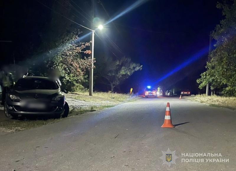 Неповнолітня дівчина потрапила під колеса легковика на Одещині