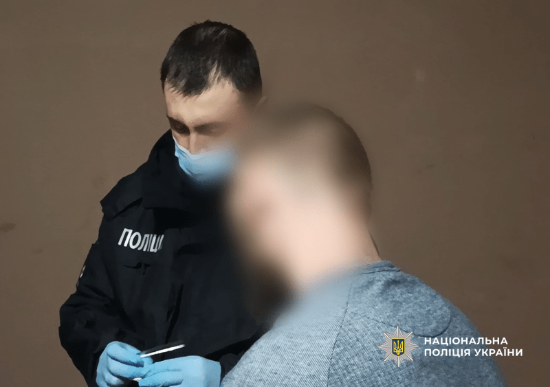 Бив скляною пляшкою та ногами: суд виніс вирок одеситу за вбивство товариша