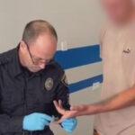 Избил, угрожал ножом и отобрал телефон: в Белгороде-Днестровском задержали мужчину, который напал на подростка