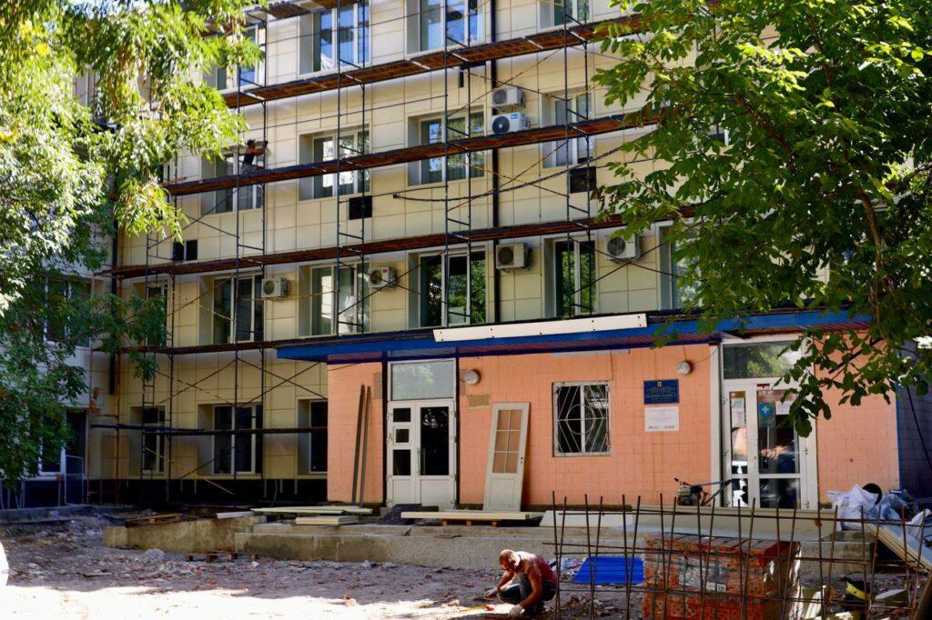Реконструкция роддома № 5 в Одессе: будущих мам ждут комфортные условия