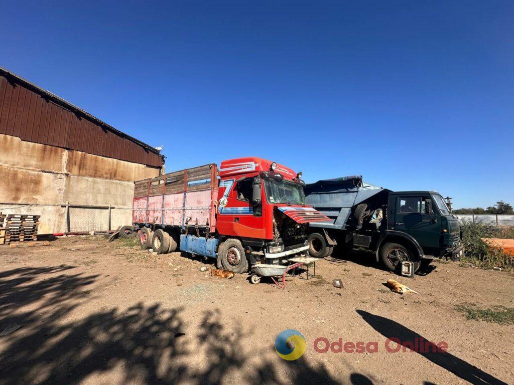 Нічний удар по Одесі: свідчення очевидців та фото з місця «прильотів» Нічний удар по Одесі: свідчення очевидців та фото з місця «прильотів»