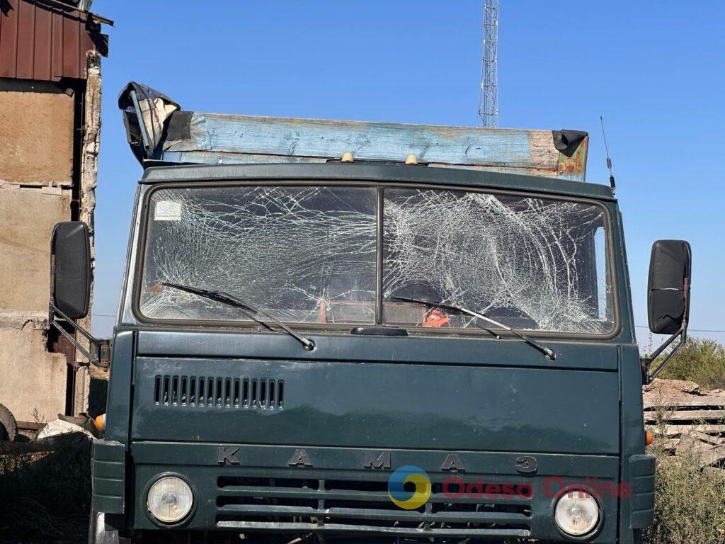 Нічний удар по Одесі: свідчення очевидців та фото з місця «прильотів» Нічний удар по Одесі: свідчення очевидців та фото з місця «прильотів»