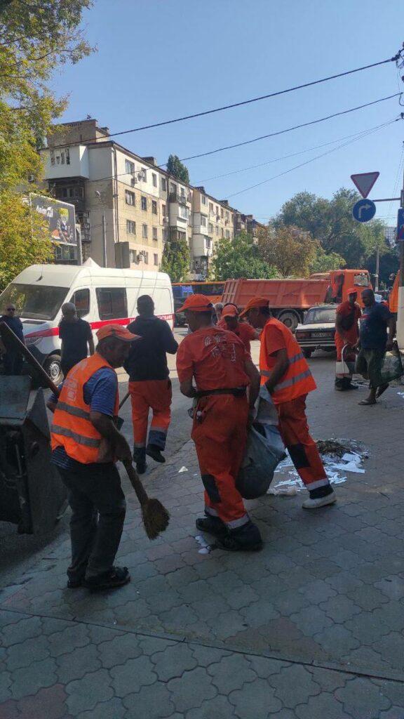 Внаслідок ворожої атаки в Одесі вибито близько 300 вікон (фото)