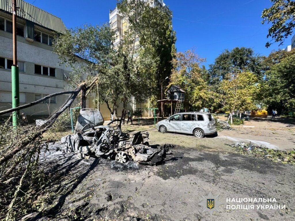 В Херсонской области в результате российских обстрелов погибла женщина, ранены 15 человек
