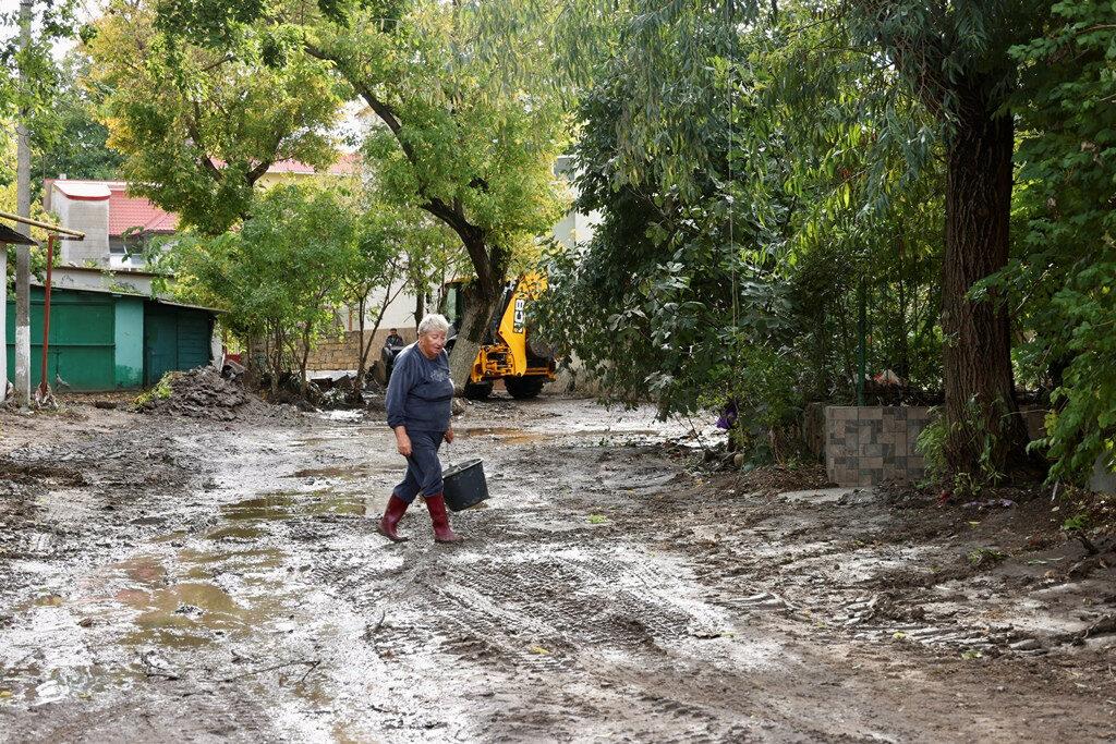 В Одессе продолжают ликвидировать последствия сентябрьского наводнения