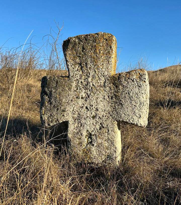 Козацькі цвинтарі півдня України: на мапі вказані вже понад 900 локацій Козацкие кладбища юга Украины: на карте указано уже более 900 локаций