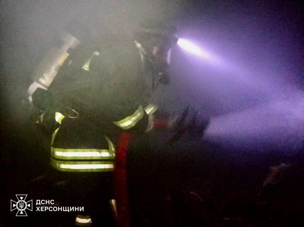 Тела двух погибших обнаружили во время тушения пожара в Херсоне