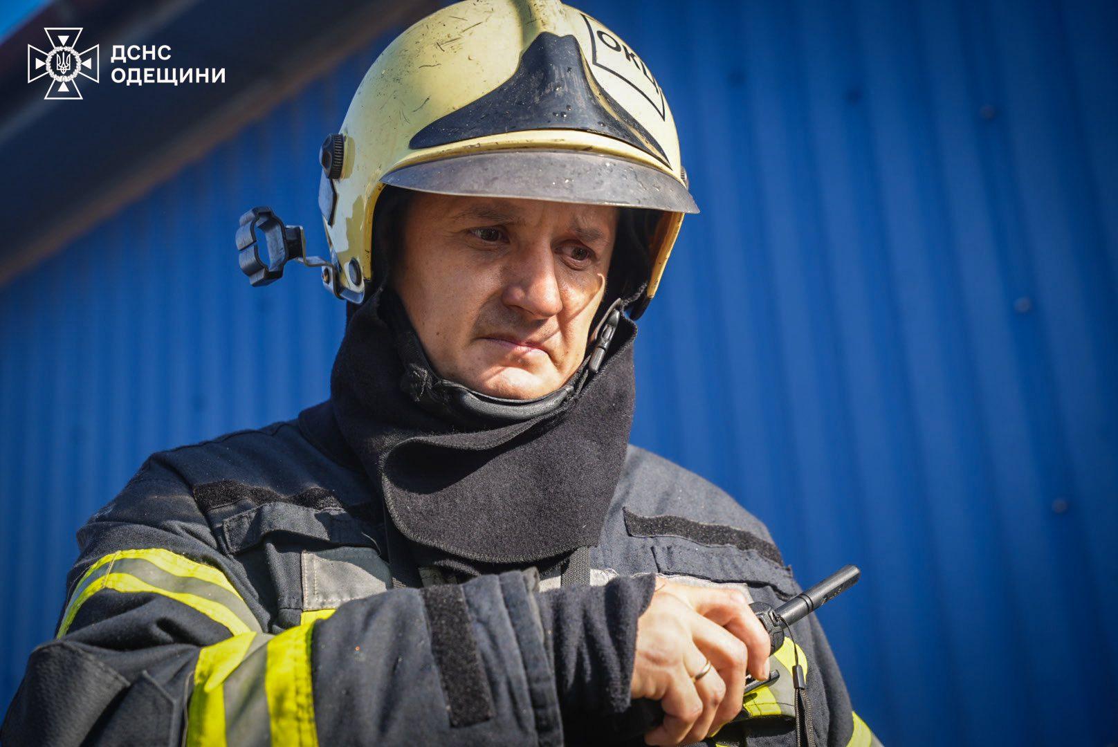 Під Одесою палала СТО (фото, відео)