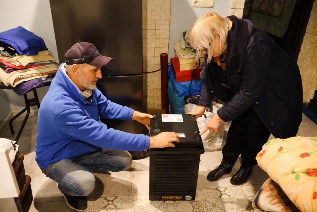 Вологість в квартирах перевищує 90%: постраждалим від повені одеситам роздають осушувачі