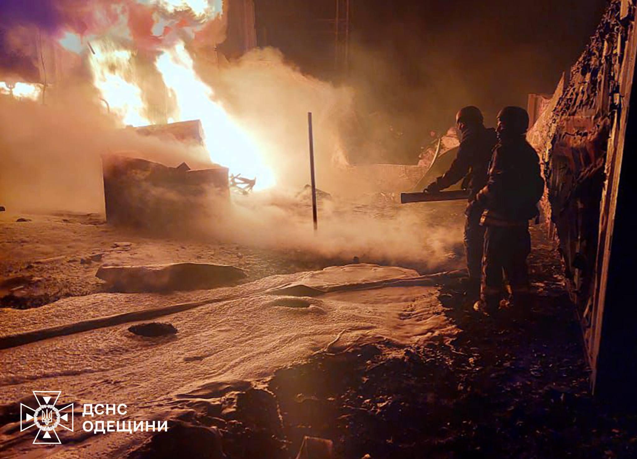 РФ атаковала гражданскую инфраструктуру Одесской области: есть раненый, часть потребителей без света РФ атаковала гражданскую инфраструктуру Одесской области: есть раненый, часть потребителей без света