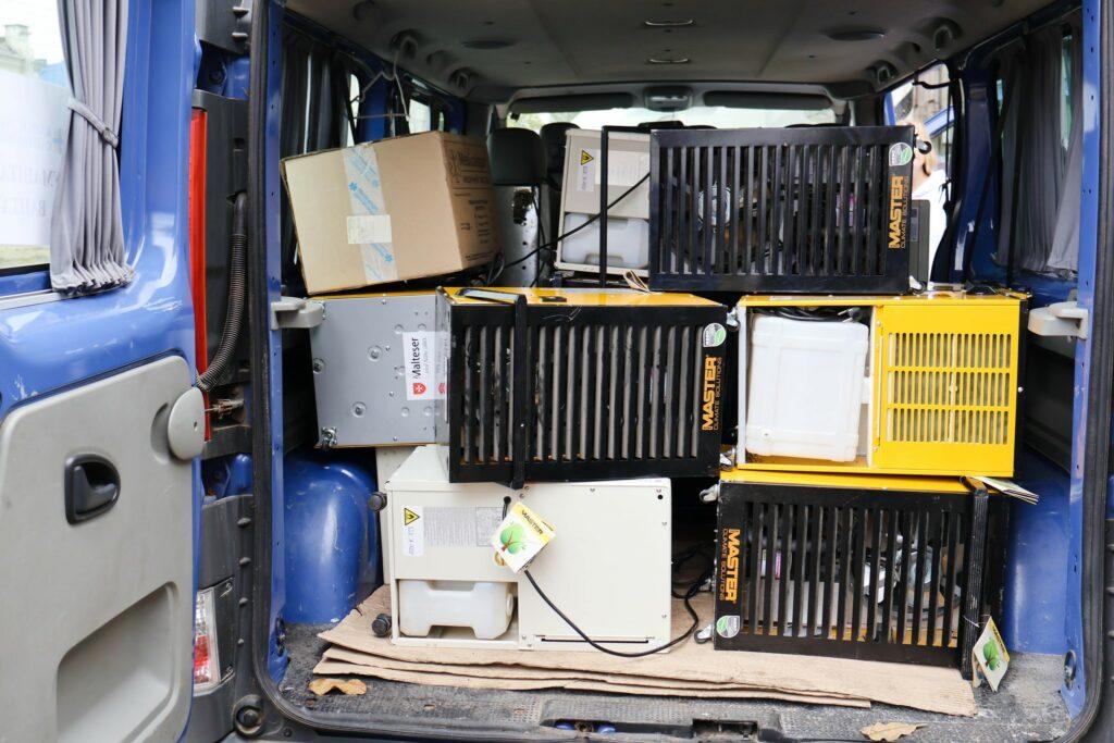 Вологість в квартирах перевищує 90%: постраждалим від повені одеситам роздають осушувачі