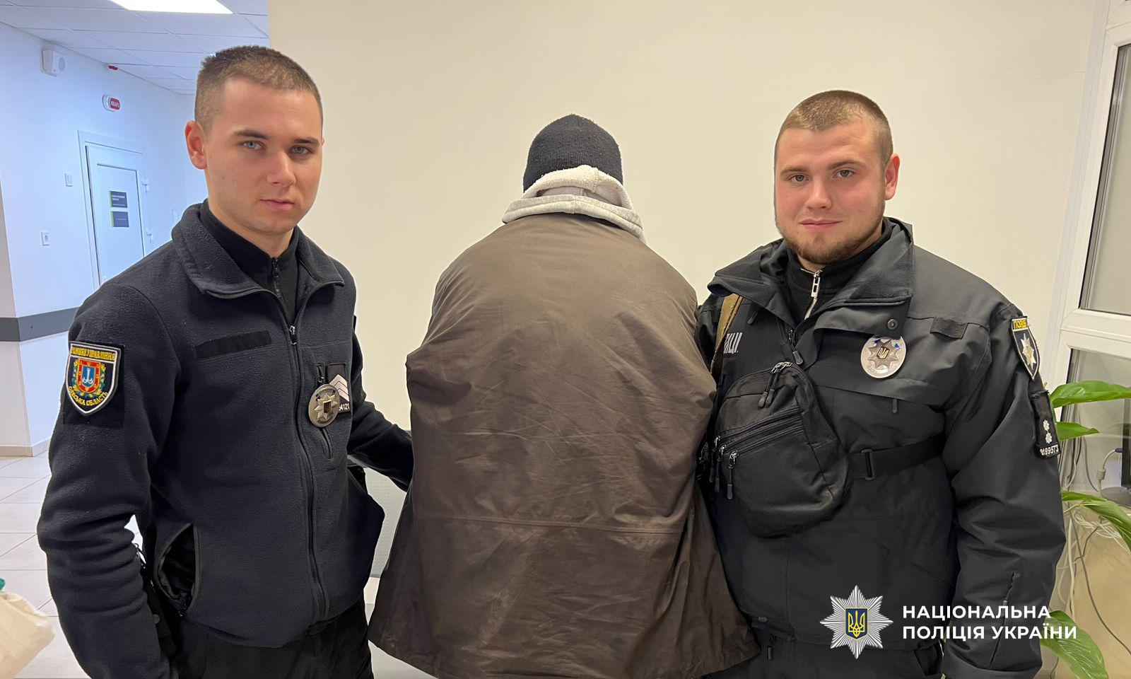 Вдарив вітчима ножем у живіт: жителю Одещини загрожує до восьми років за гратами Вдарив вітчима ножем у живіт: жителю Одещини загрожує до восьми років за гратами