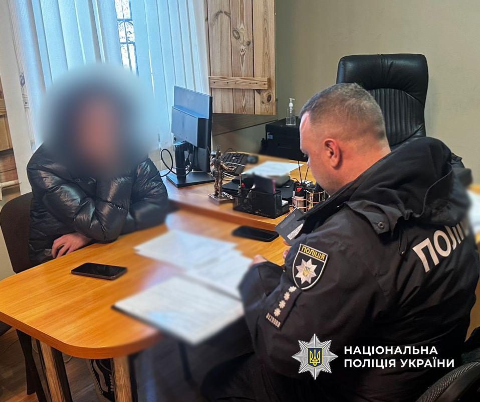 У Чорноморську блогер прикинувся поліцейським — отримає чималий штраф У Чорноморську блогер прикинувся поліцейським — отримає чималий штраф