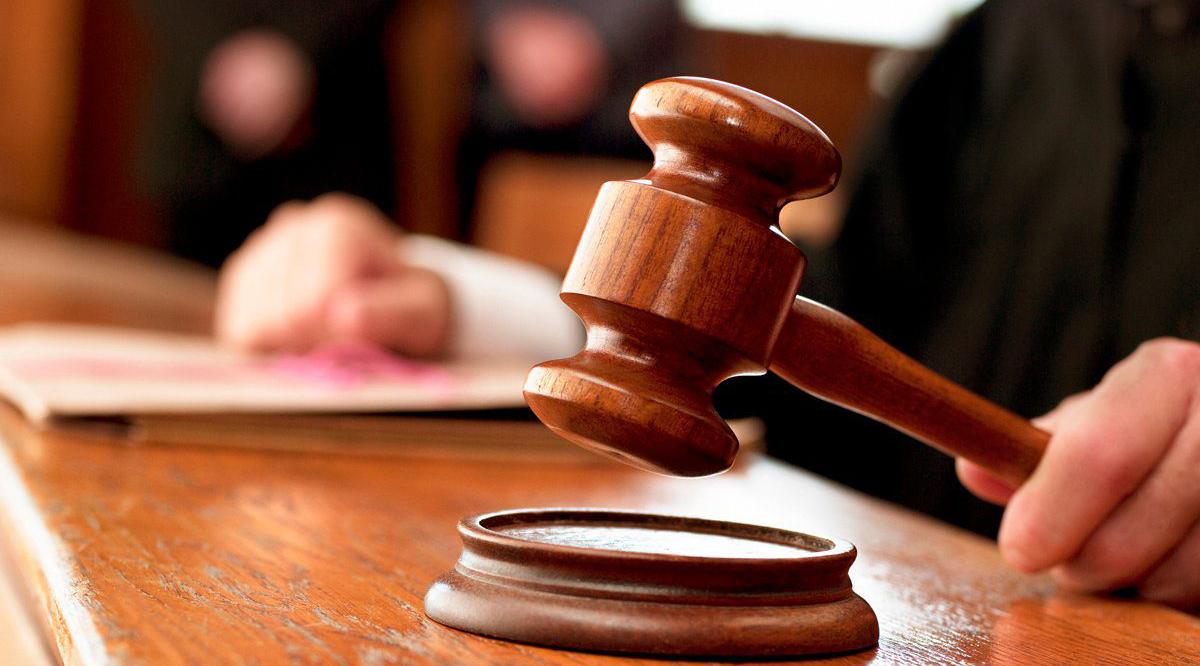 Використав чужу банківську картку для шахрайства: житель Подільська отримав обвинувальний вирок