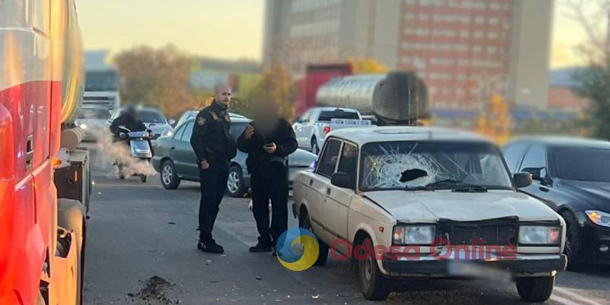 В Одесі під колеса легковика потрапила жінка — загинула на місці