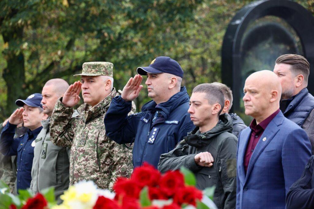 День Защитников и Защитниц Украины: в Одессе состоялось возложение цветов