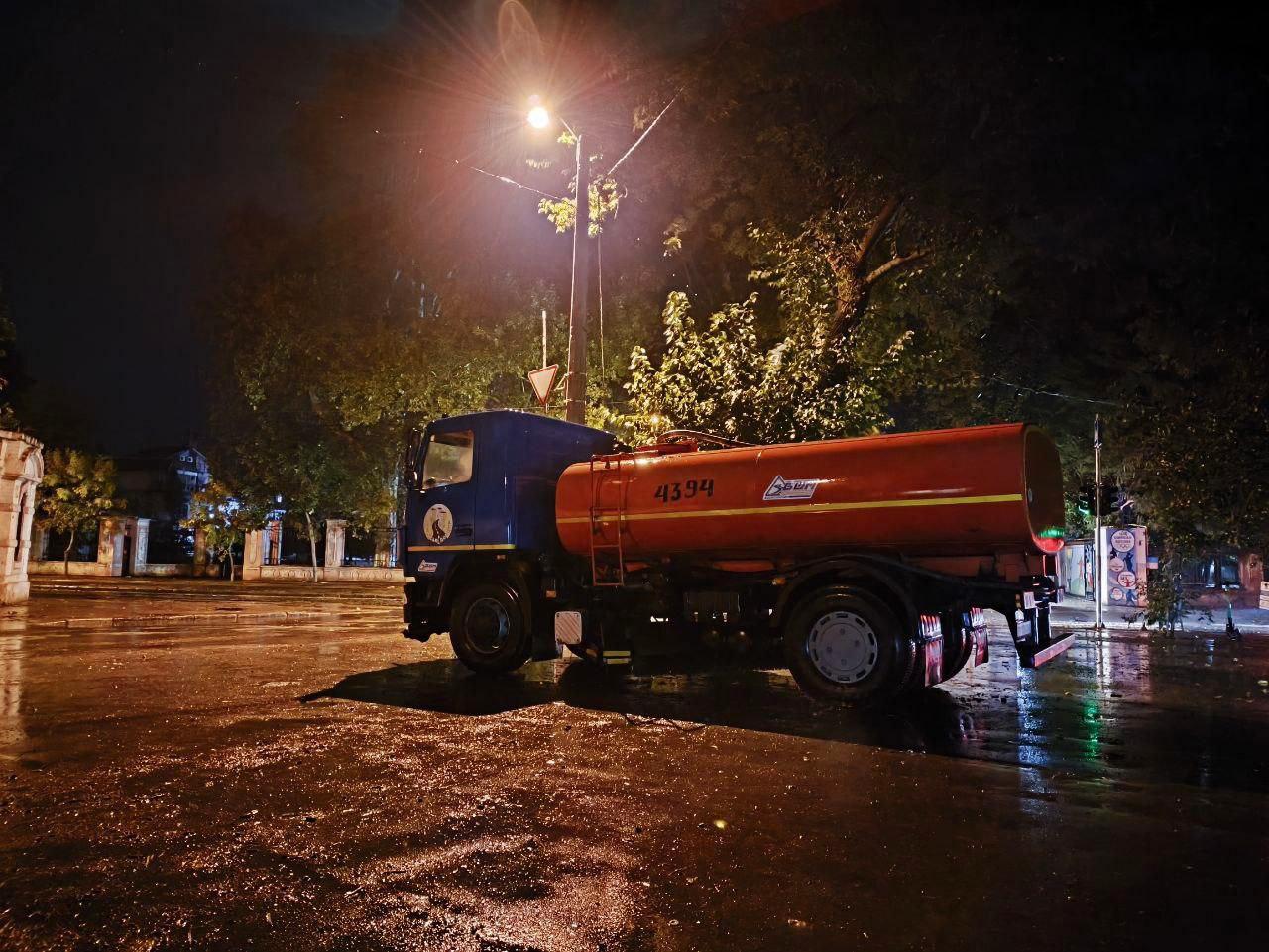 В Одессе ожидается ливень: коммунальщики круглосуточно дежурят на улицах города