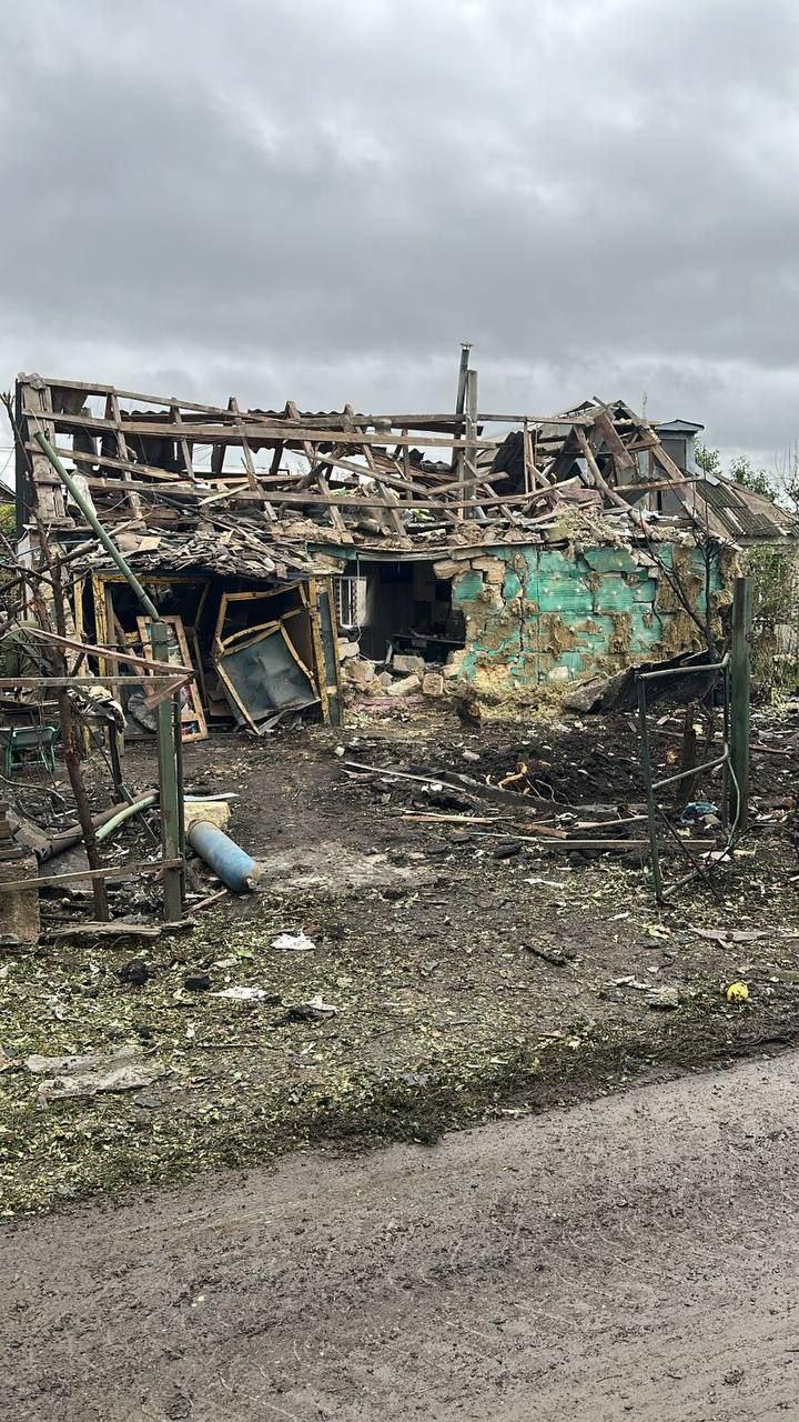 Внаслідок атаки по Одесі пошкоджені приватні та багатоквартирний будинок, а також два гуртожитки (фото)