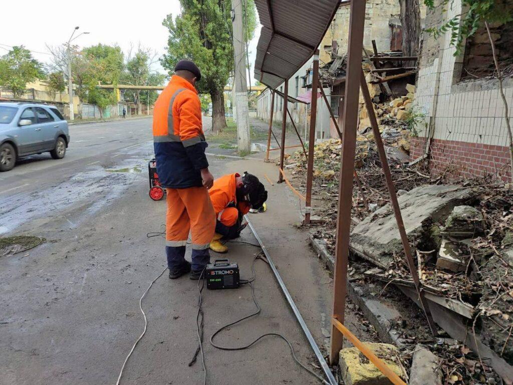 В Одесі відновили зруйновану внаслідок негоди огорожу