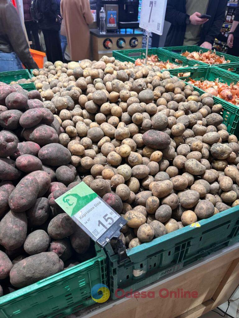 Яйца, подсолнечное масло и сахар: обзор цен в одесских супермаркетах