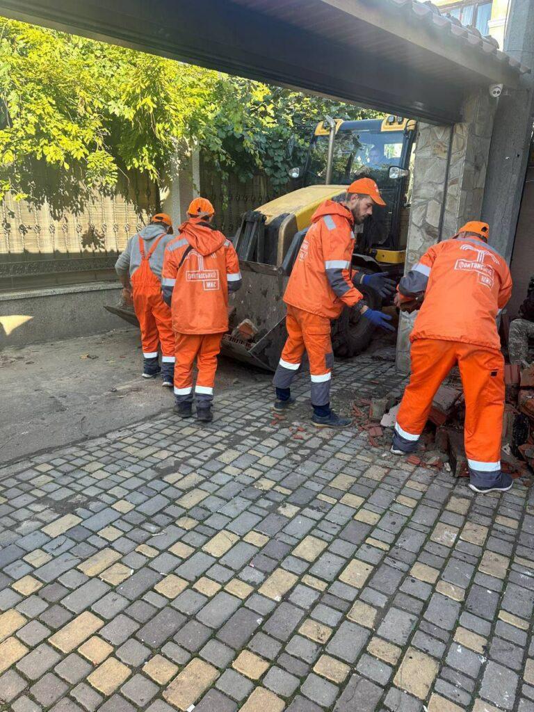 В Одессе продолжают ликвидировать последствия сентябрьской непогоды