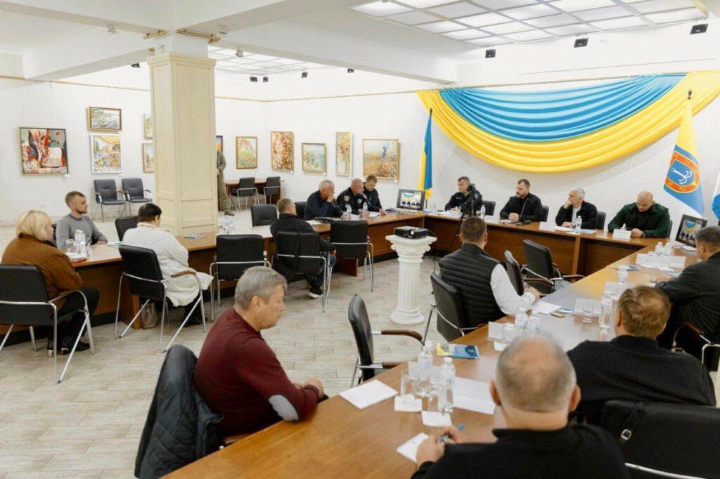 В Одессе министр МВД Игорь Клименко провел совещание по безопасности и связи В Одессе министр МВД Игорь Клименко провел совещание по безопасности и связи