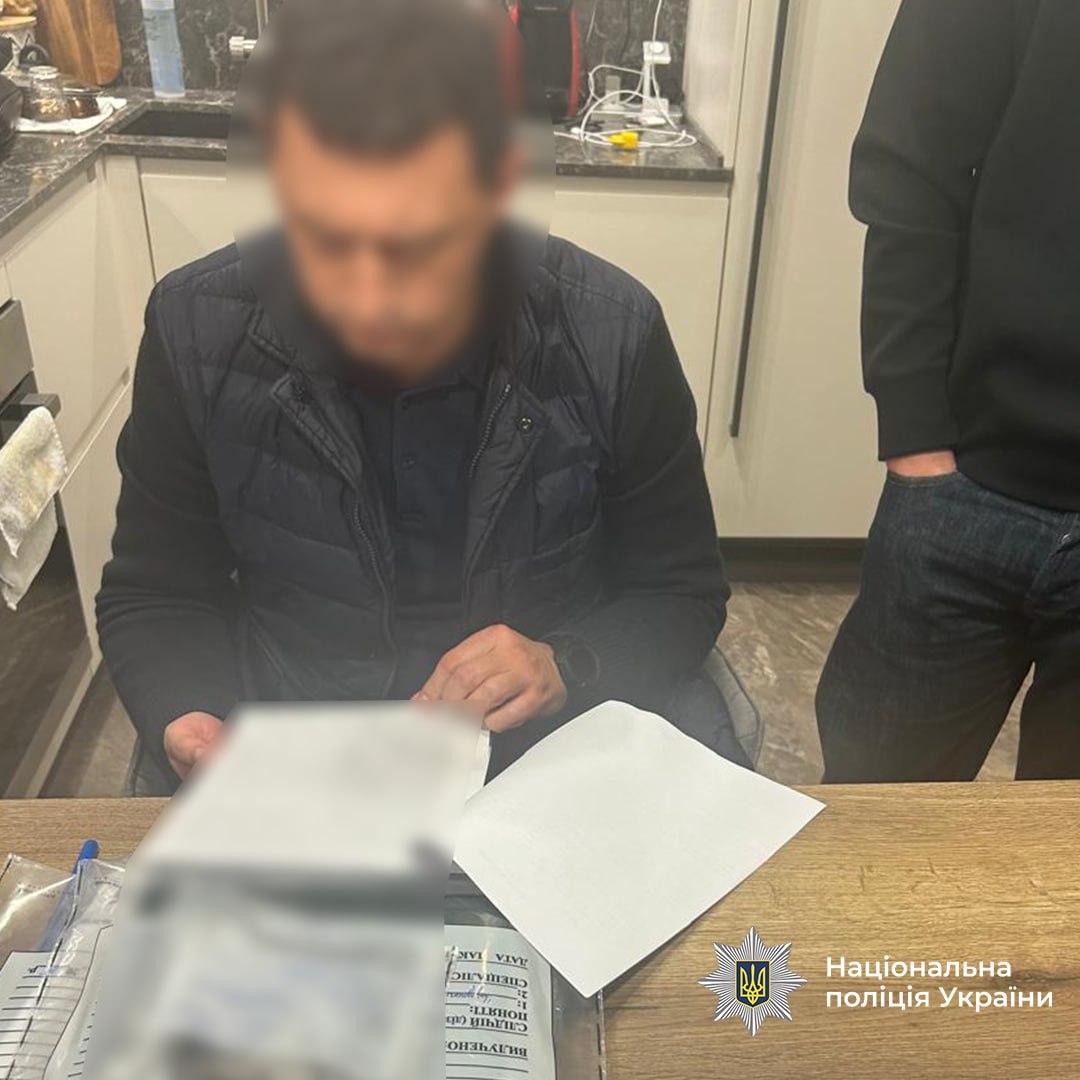 Экс-мэру Одессы и восьмерым должностным лицам сообщили о подозрении Экс-мэру Одессы и восьмерым должностным лицам сообщили о подозрении