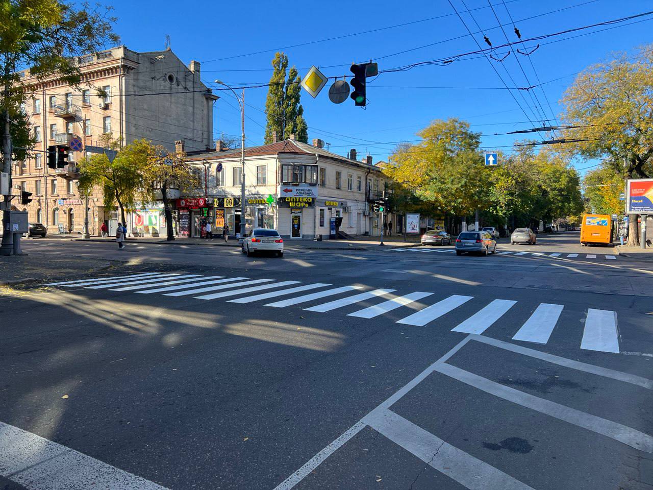 В Одессе обновили дорожную разметку на семи локациях