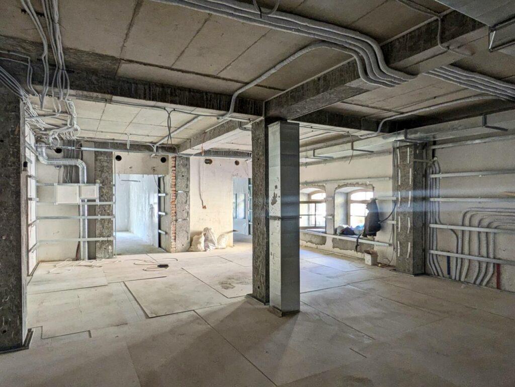 В Одессе продолжается реставрация старейшей больницы города