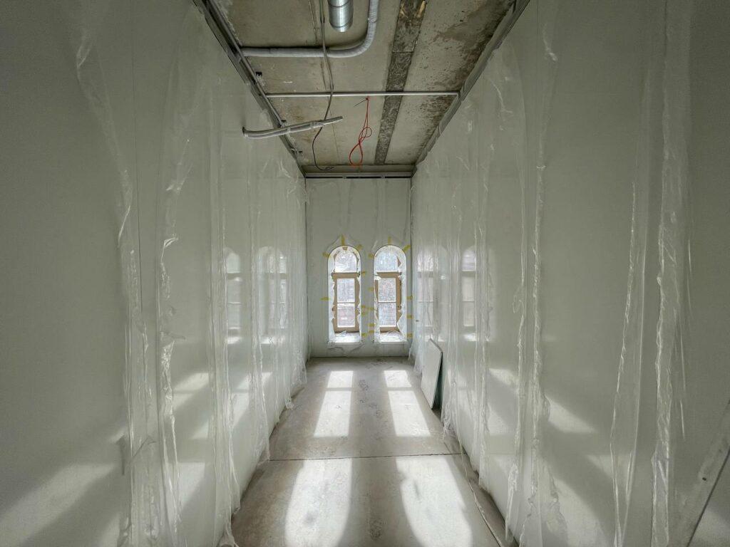 В Одессе продолжается реставрация старейшей больницы города