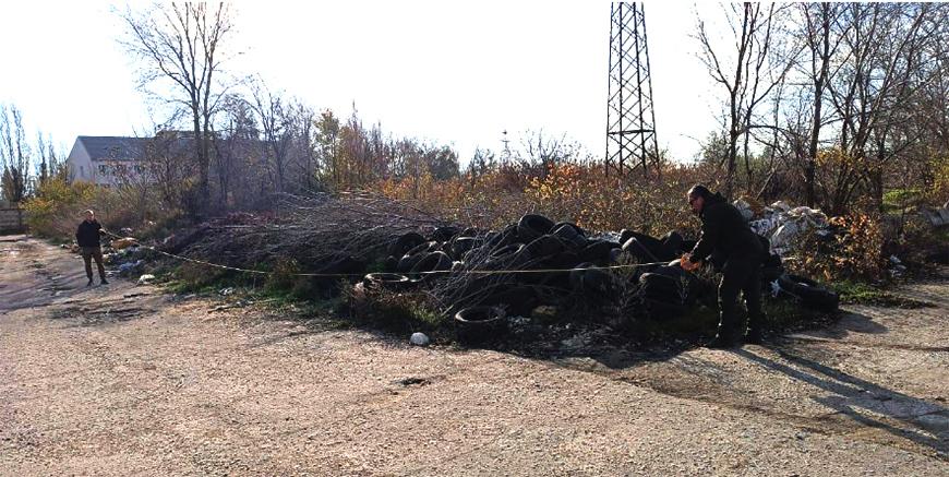 Масштабную свалку выявили во время патрулирования в Пересыпском районе Одессы Масштабную свалку выявили во время патрулирования в Пересыпском районе Одессы