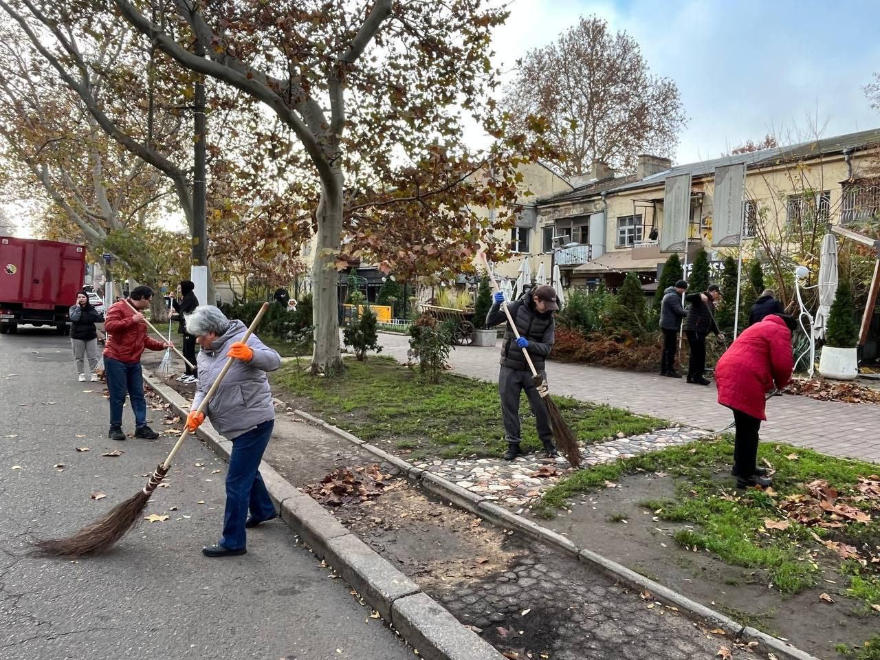Місячник чистоти: в усіх районах Одеси проходять масштабні прибирання