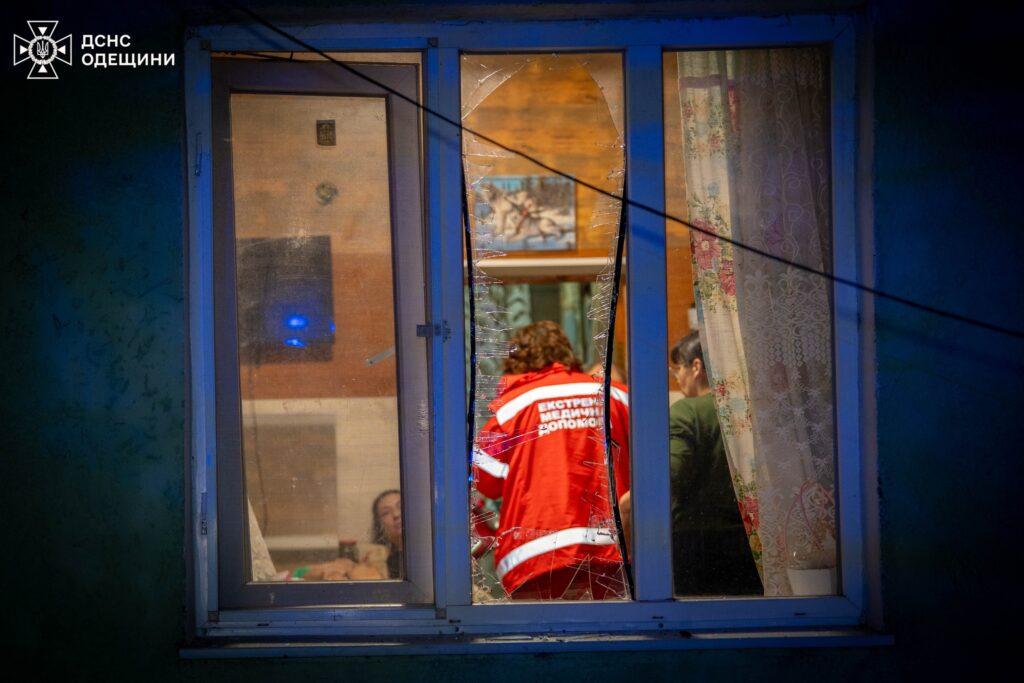 Ночная атака дронами по Одессе: повреждены дома, есть пострадавшие