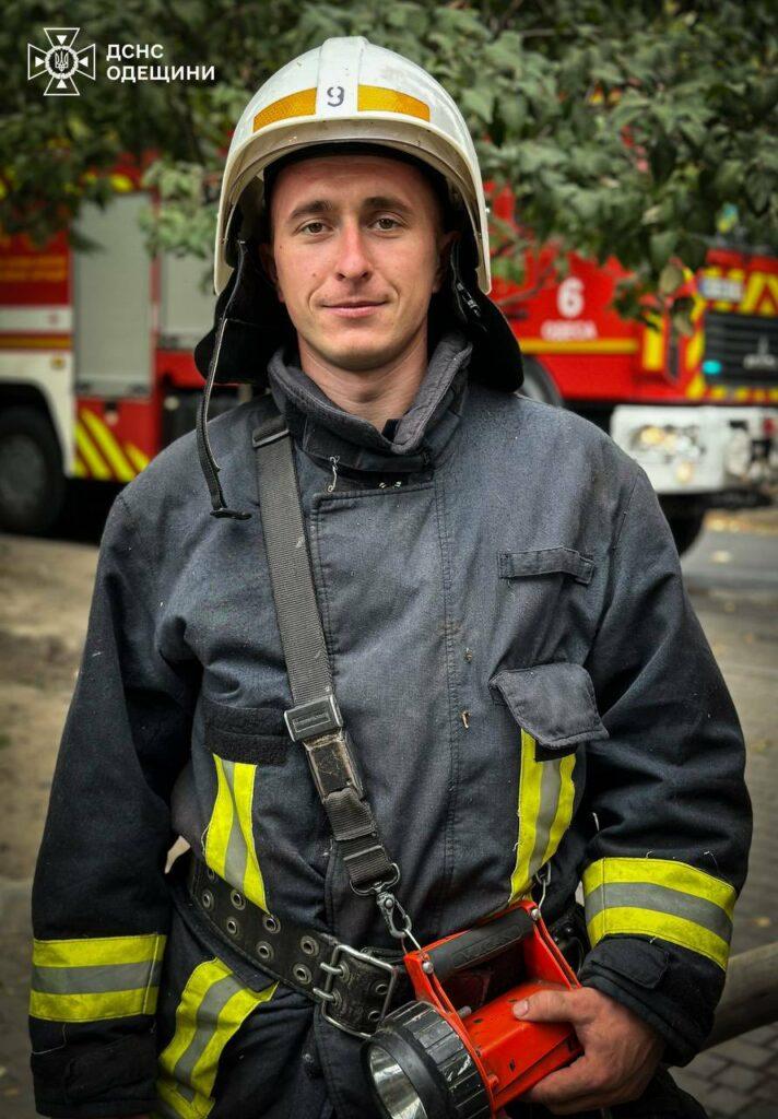 Лопнула каска, але врятував людину: одеський рятувальник розповів про найстрашніші виклики Лопнула каска, але врятував людину: одеський рятувальник розповів про найстрашніші виклики