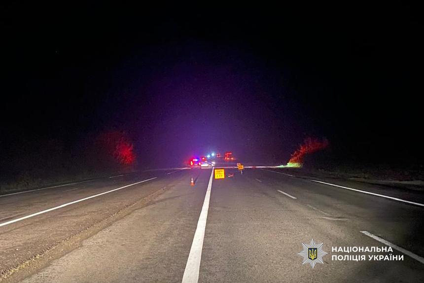 Попал под колеса нескольких грузовиков на трассе Одесса–Киев погиб мужчина Попал под колеса нескольких грузовиков на трассе Одесса–Киев погиб мужчина