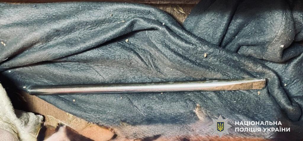 Одесит під час застілля ломом тяжко травмував знайому