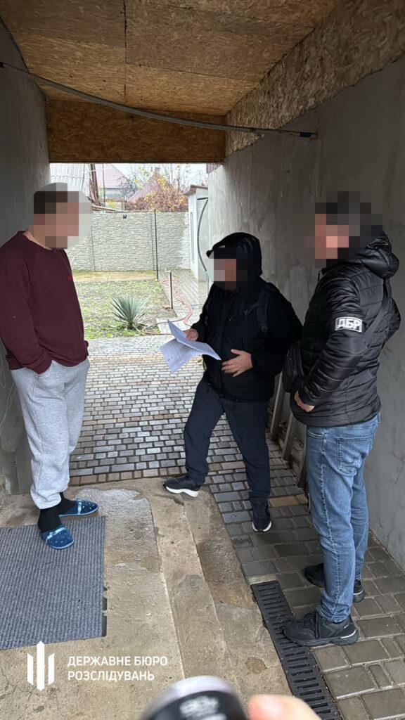 Десять епізодів поборів: правоохоронців з Одещини підозрюють у вимаганні грошей у водіїв 