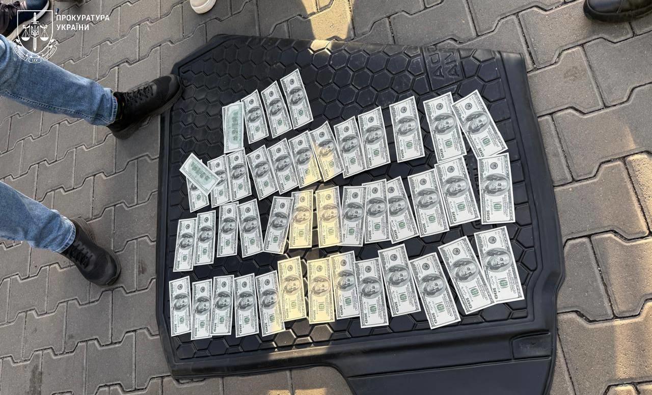 В Одессе задержали мужчину, который обещал помочь устроиться на работу в СБУ и избежать мобилизации В Одессе задержали мужчину, который обещал помочь устроиться на работу в СБУ и избежать мобилизации