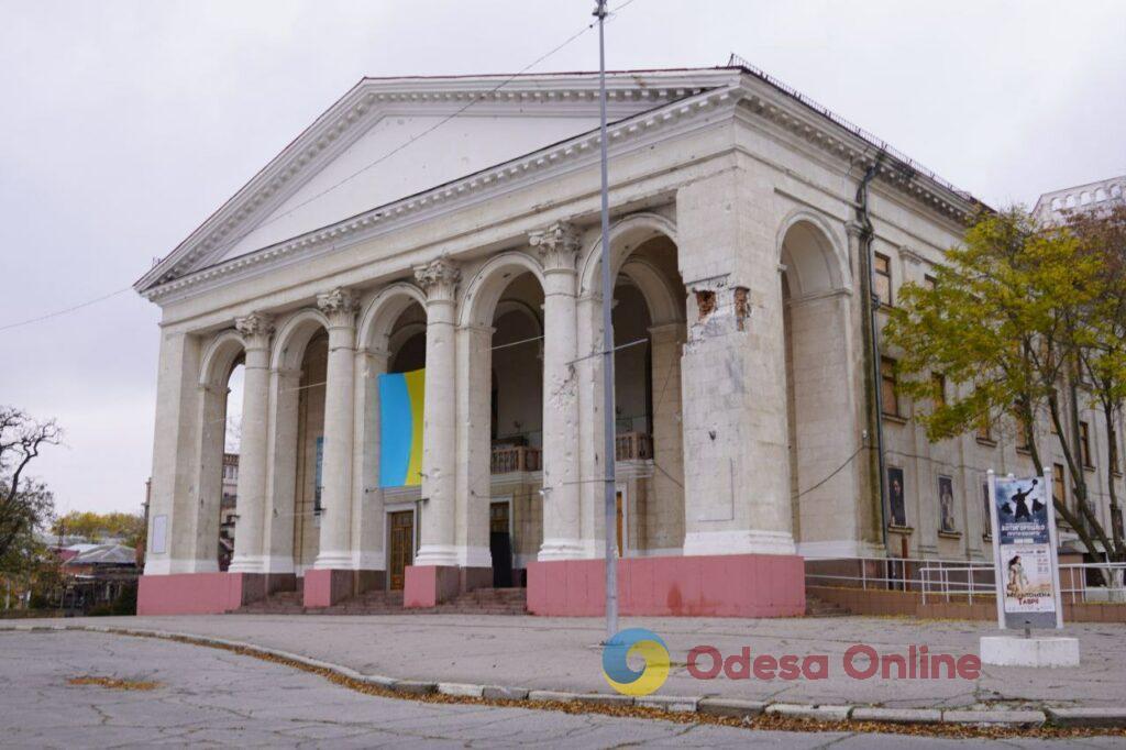 Щоденні обстріли, райони-привиди та занепад бізнесу: Херсон через три роки після визволення Щоденні обстріли, райони-привиди та занепад бізнесу: Херсон через три роки після визволення