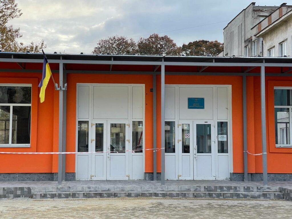 «У напрямку до мрії»: в Одесі з’явився новий надихаючий мурал «По направлению к мечте»: в Одессе появился новый вдохновляющий мурал