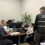 В Одессе эксудье и двум подельникам сообщили о подозрении в квартирных сделках