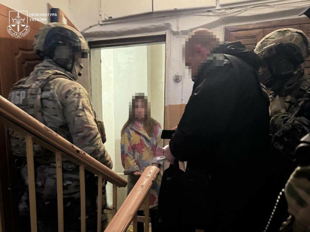 В Одесі ексудді та двом спільникам повідомили про підозру в квартирних оборудках В Одесі ексудді та двом спільникам повідомили про підозру в квартирних оборудках