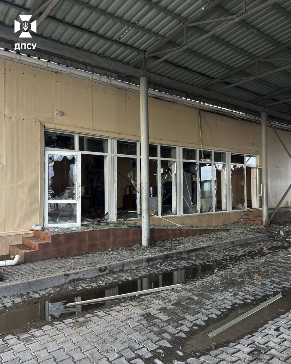 Одещина: робота пункту пропуску «Орлівка» призупинена через російську атаку (фото)