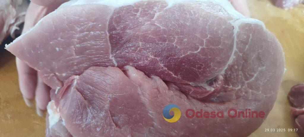 Шарон, грудинка та гриби: суботні ціни на одеському Привозі